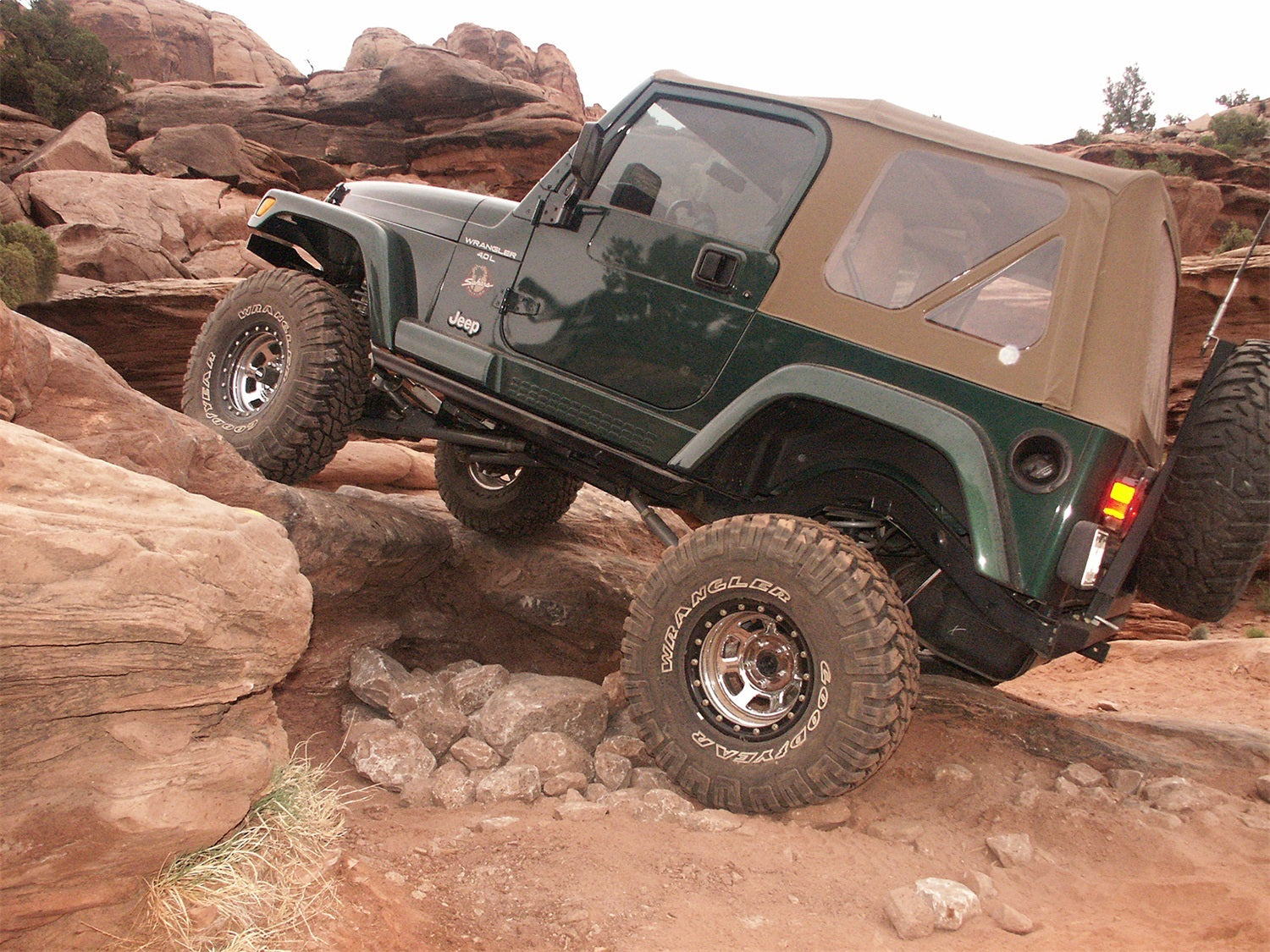 SmittyBilt REPL TOP W TINT DEN SPC - SB9970217