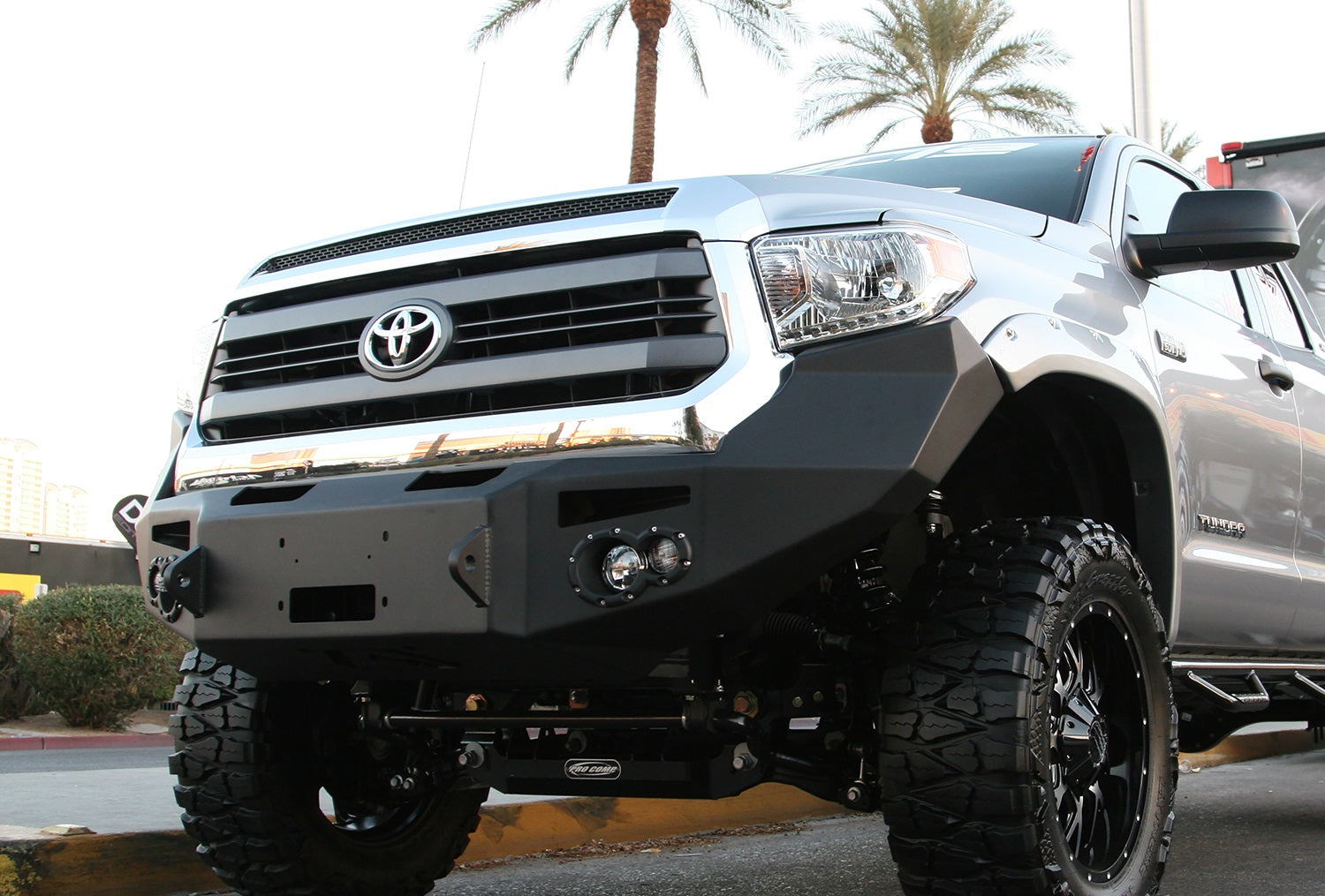 Fab Fours TT14-H2851-1 Premium Winch Front Bumper Fits 14-21 Tacoma Tundra