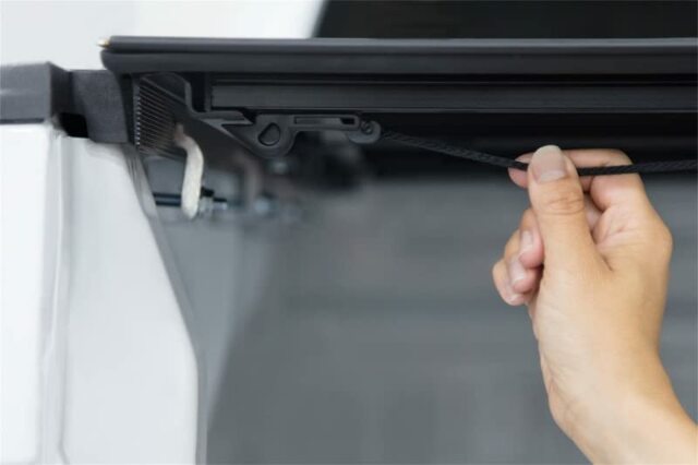 Lomax B1050019 Lomax Hard Tri-Fold Cover; Black Matte Finish;