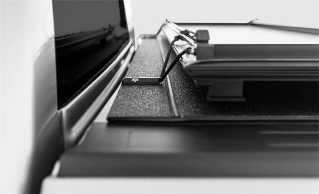 LOMAX G3040039 Stance Hard Tri-Fold Cover; Black Urethane Finish; Single Rail;