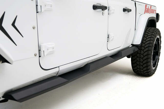 Fab Fours JT20-G1650-1 Rock Slider Fits 20-22 Gladiator