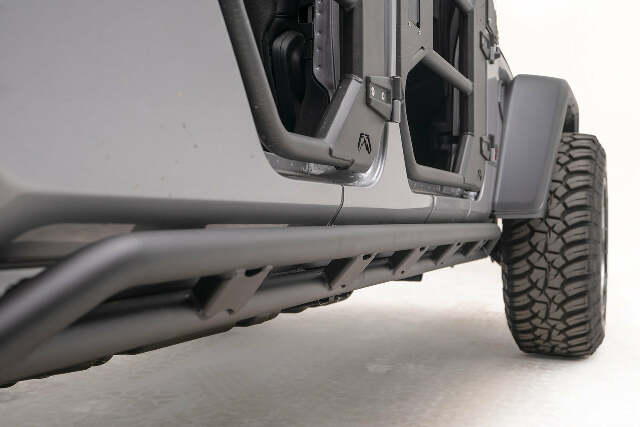 Fab Fours JT20-G1850-1 Rock Slider Fits 20-22 Gladiator