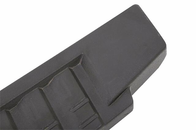 Dee Zee DZ16611 Molded Running Board