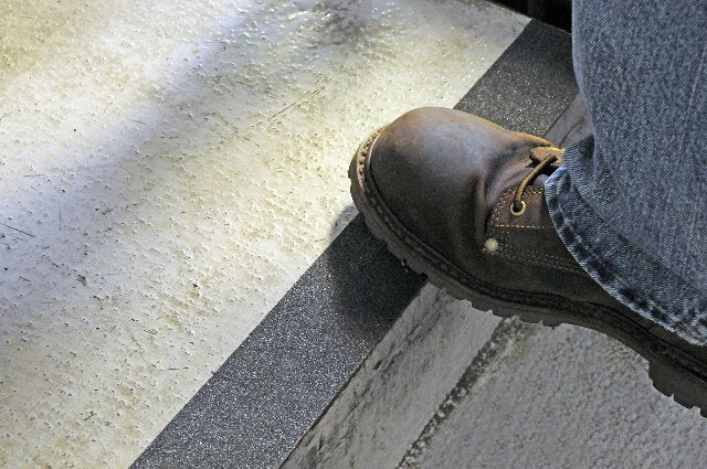 Dee Zee DZ46 Adhesive Grip Tape