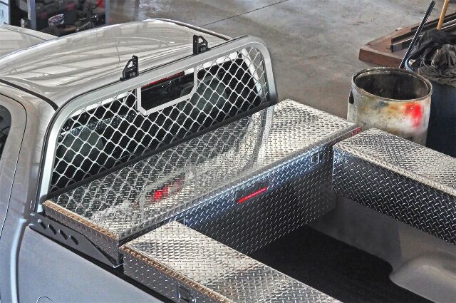 Dee Zee DZ95050WR Silver Aluminum Mesh Cab Rack