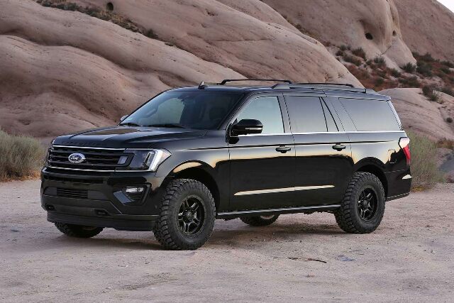 Fabtech FTL5211 Leveling System Fits 18-20 Expedition