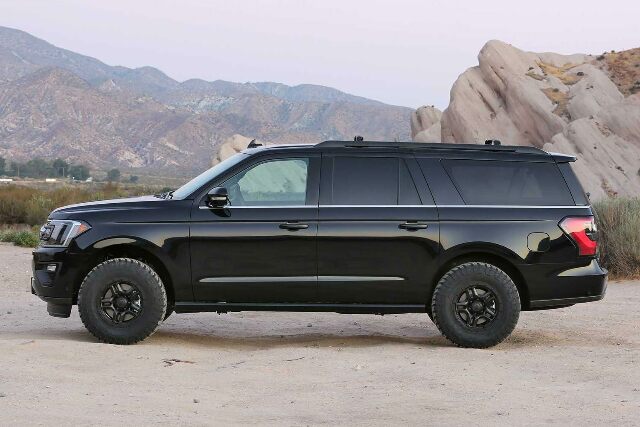 Fabtech FTL5211 Leveling System Fits 18-20 Expedition