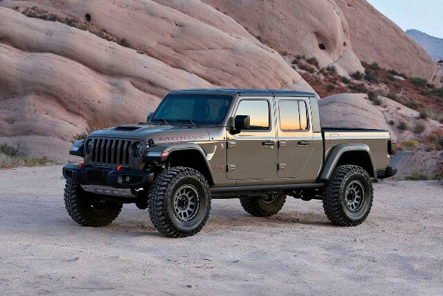 Fabtech - 2020 Jeep Gladiator (JT) Mojave 2in. Shock Extension Kit (FTS24283)