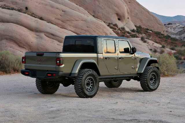 Fabtech - 2020 Jeep Gladiator (JT) Mojave 2in. Shock Extension Kit (FTS24283)