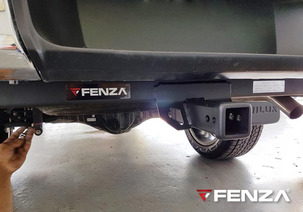 Fenza towing hitch receiver installed on Toyota Hilux 2016–2022