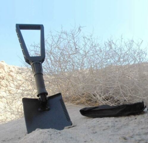 SmittyBilt R.U.T. TRIFOLD SHOVEL - SB2728