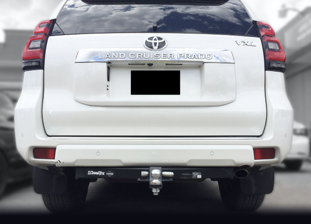 Draw-Tite Towing/Trailer Hitch 75904 (Frame Receiver) for 2014-2020 Toyota Hilux Vigo