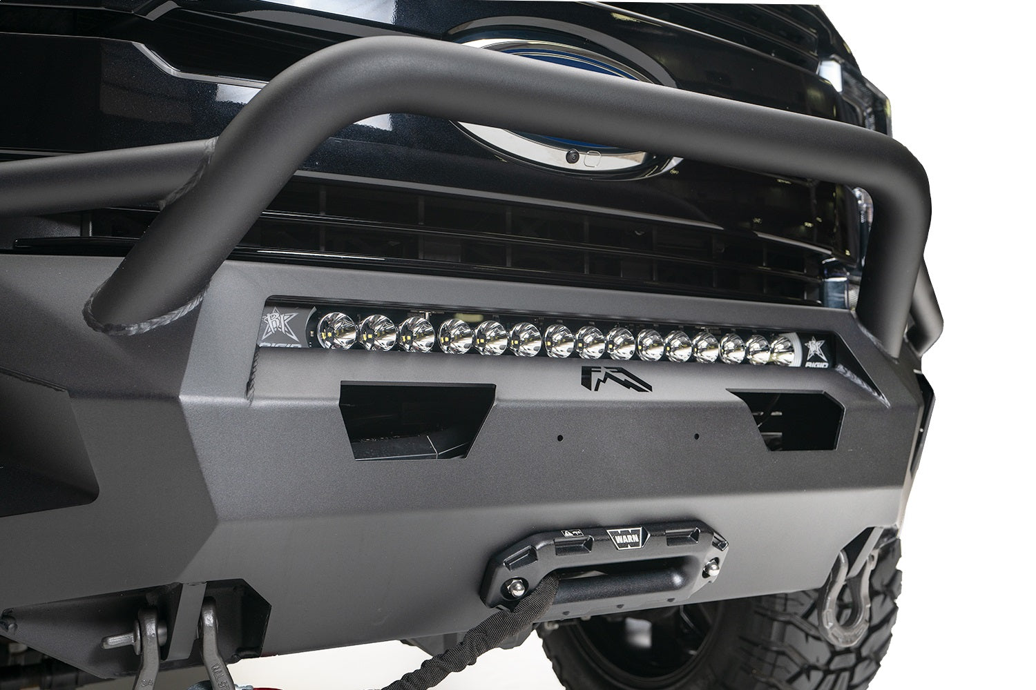 Fab Fours FS17-X4152-1 Matrix Front Bumper