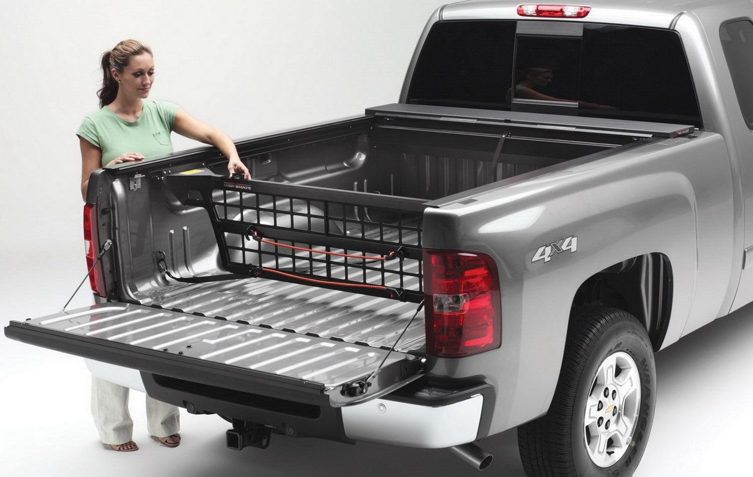 Roll-N-Lock CM495 Cargo Manager Rolling Truck Bed Divider Fits 20-22 Gladiator