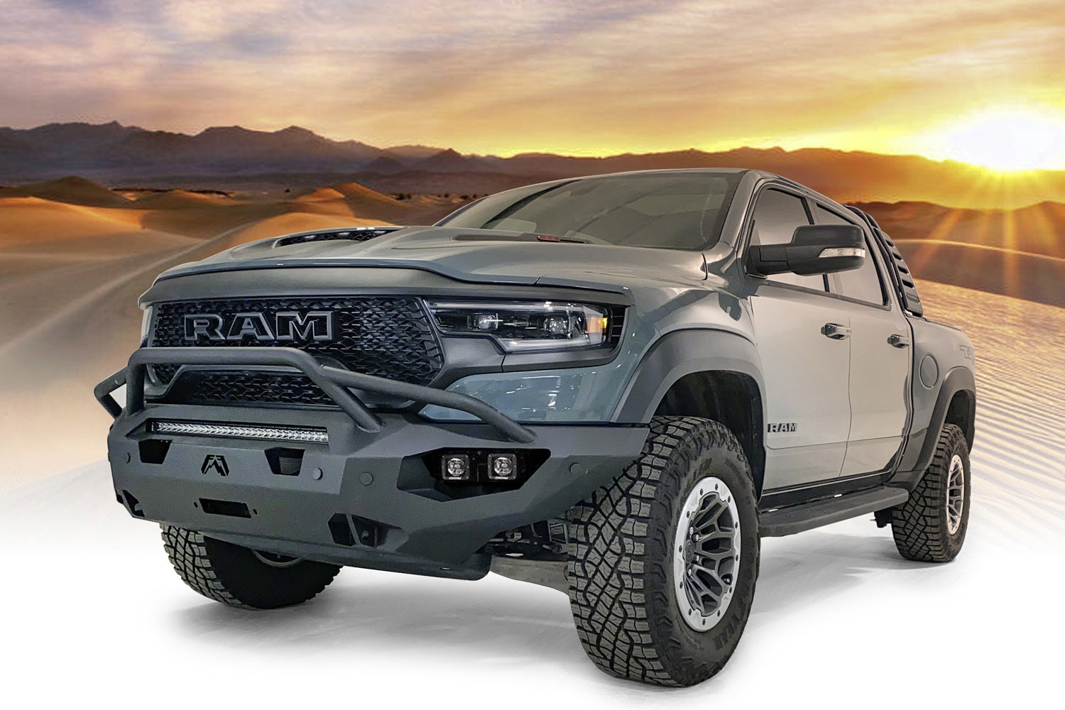 Fab Fours DX21-X5552-1 Matrix Front Bumper Fits 21-22 1500