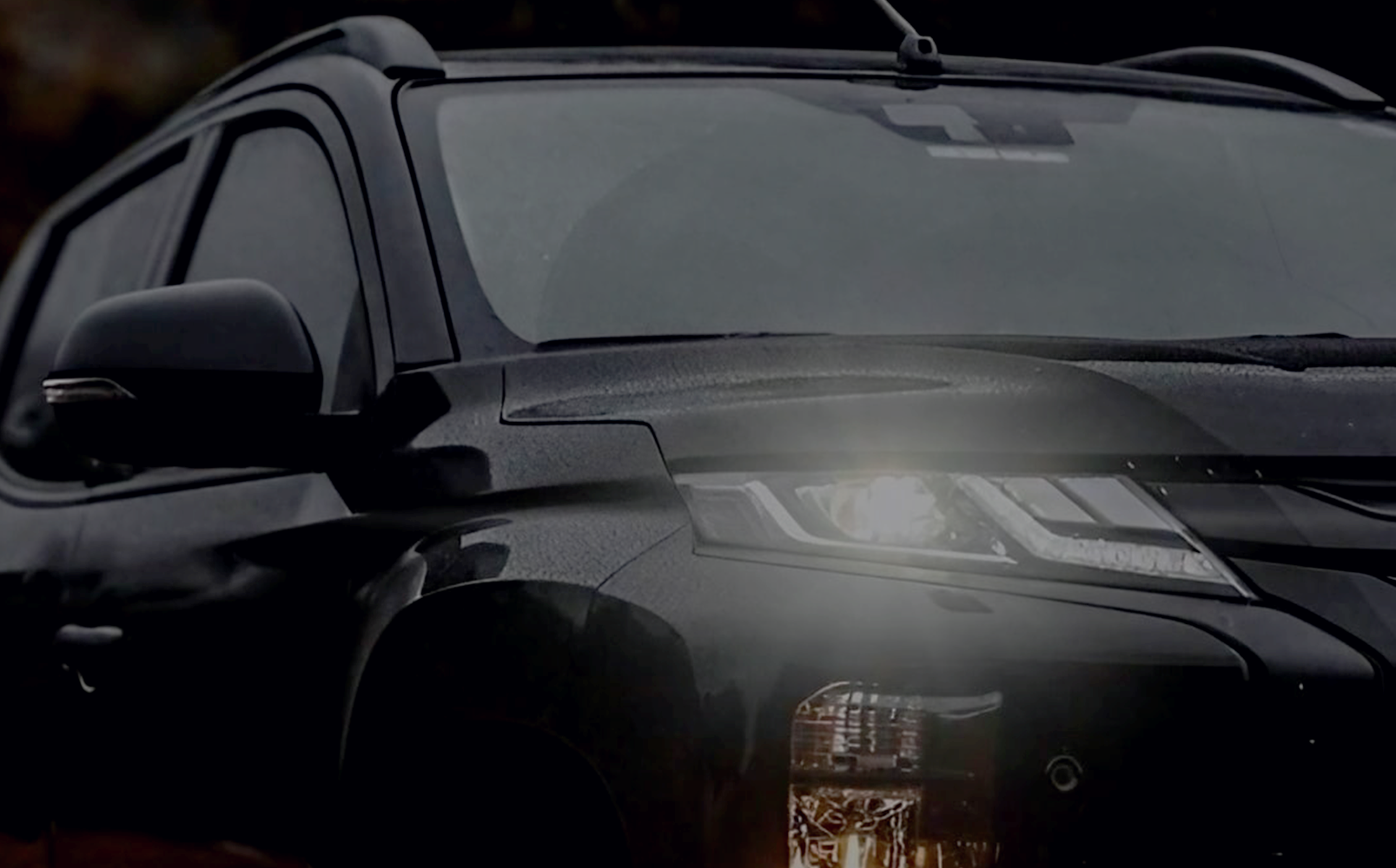 Auto Accessories for Trucks & SUVs Running Boards, Roof Auto Accessories for Trucks & SUVs Running Boards, Roof