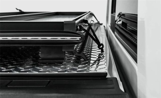 Access B1020039 6' 6" Lomax Hard Tonneau Cover
