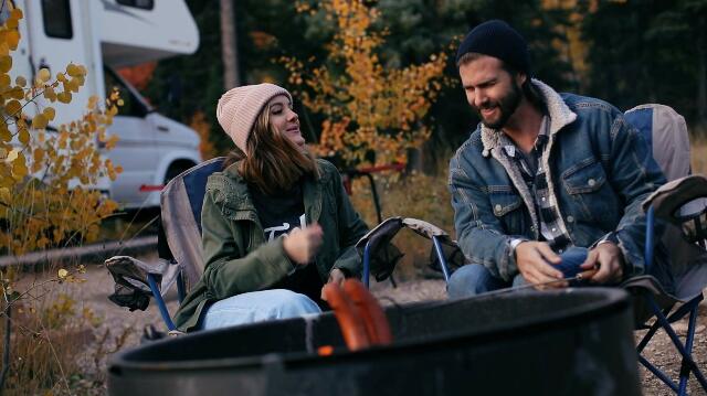 Dura Faucet DF-SA156-WT RV Handheld Shower Wand Bracket Holder - Mounting Screws Included (White)