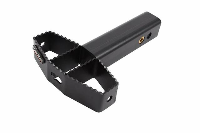 Dee Zee DZ15302S Serrated Hitch Step