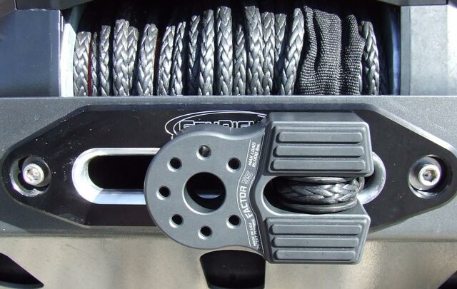 Factor55 00050-01 Flatlink Original Folding Winch Shackle Bracket Max Load Rating 16,000 lb Ultimate Failure Greater Than 40,000 lb Ideal Compatible with 4x4 Off Road Adventures – Red