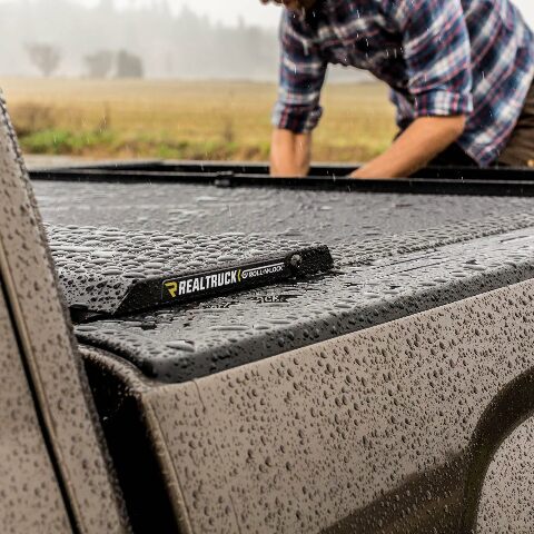 Roll-N-Lock LG152M M-Series Tonneau Cover Compatible with Ford F-250 Super Duty-96.5 in,Black