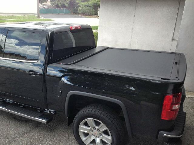 Roll-N-Lock LG530M Tacoma Crew Cab Bed