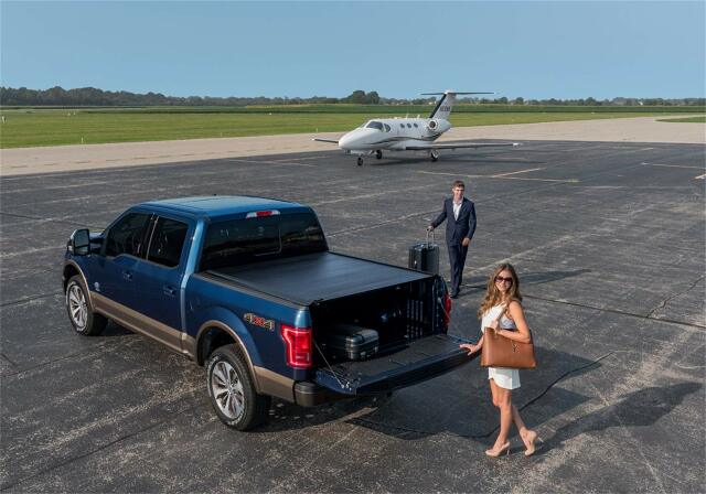 RetraxPRO MX Retractable Truck Bed Tonneau Cover | 80366 | Compatible with -  Ford F-250/350 Super Duty w/ stake pocket access 6' 10" Bed (81.8") 2016