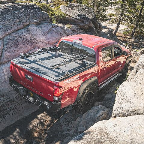 RealTruck Retrax RetraxPRO XR Retractable Truck Bed Tonneau Cover | T-80811 | Compatible with -  Toyota Tacoma Double Cab 5' Bed (60.3") 2015