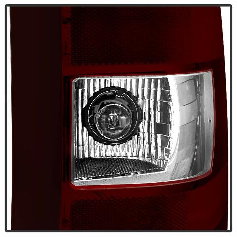 Xtune ALT-JH-CSIL07-OE-RSM Chevy/GMC Tail Light
