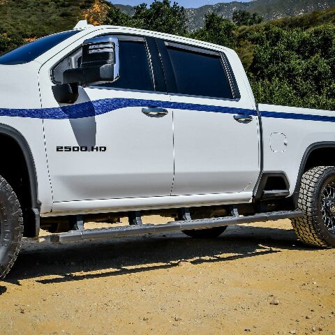 Westin 28-5234765 R5 M-Series Wheel-to-Wheel Nerf Bars XD fits 2020-2024 Silverado Sierra 2500 3500 Crew Cab 6'5" Bed Textured Black Pair