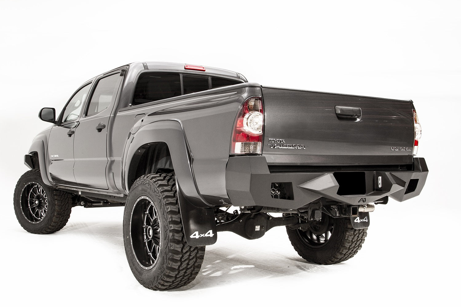 Fab Fours TT12-E1651-1 Vengeance Rear Bumper Fits 12-15 Tacoma